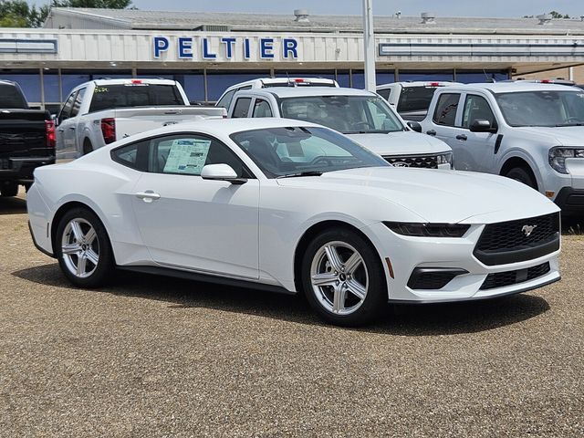 Oxford White 2026 Ford Mustang Coupe Rear-Wheel Drive Automatic