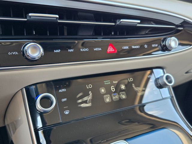 2027 Genesis Gv70