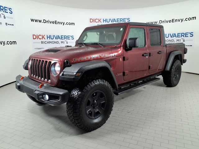 Snazzberry Pearlcoat 2021 Jeep Gladiator Mojave Crew Cab 4WD Pickup Truck Four-Wheel Drive 8-Speed Automatic