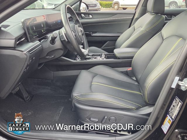 Used 2025 Black Kia GT image 5