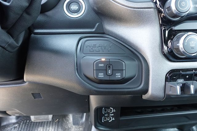 2500 Crew Cab Tradesman
