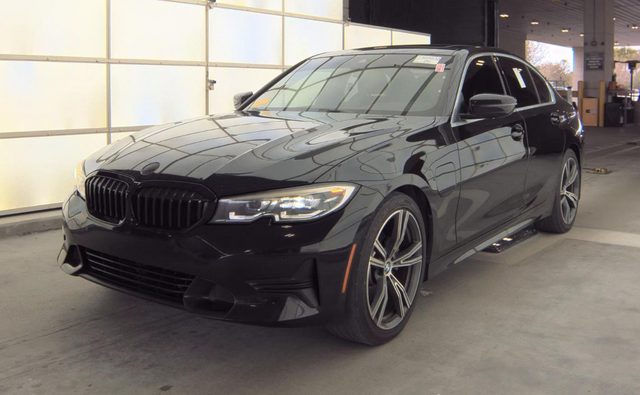 Black Sapphire Metallic 2021 BMW 3 Series 330e Hybrid Plug-in RWD Sedan Rear-Wheel Drive 8-Speed Automatic