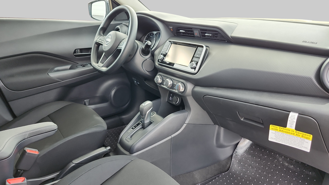 2025 Nissan Kicks Play