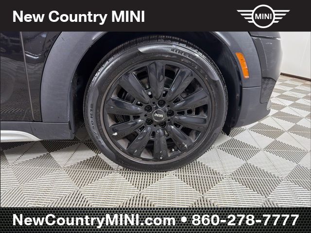 Used 2019 Black MINI Signature image 9