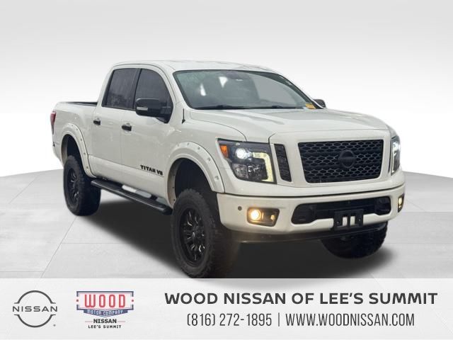 2018 Nissan Titan SL Crew Cab 4WD