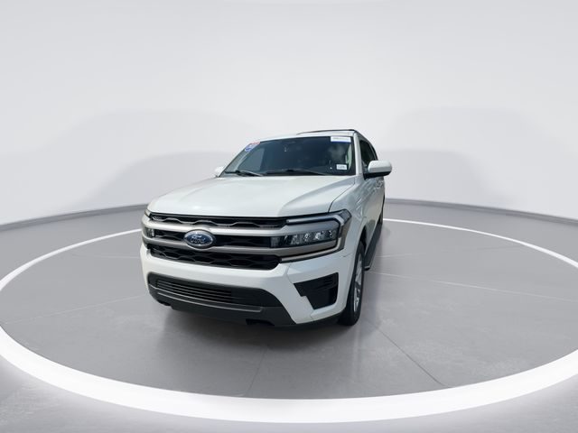 Used 2023 White Ford XLT image 2