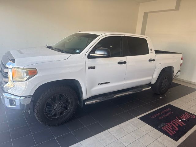 Super White 2014 Toyota Tundra Pickup Truck 4X2 6-Speed Automatic Overdrive