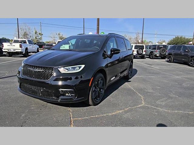 2026 Chrysler Pacifica Limited AWD