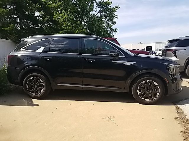 Used 2024 Kia Sorento SUV