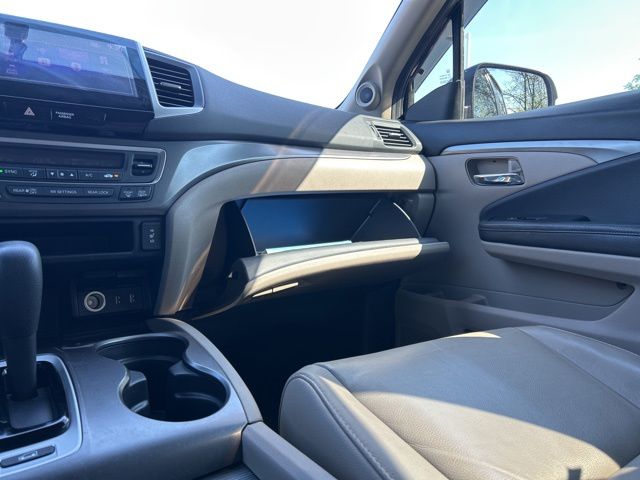 used 2016 Honda Pilot car, priced at $18,483