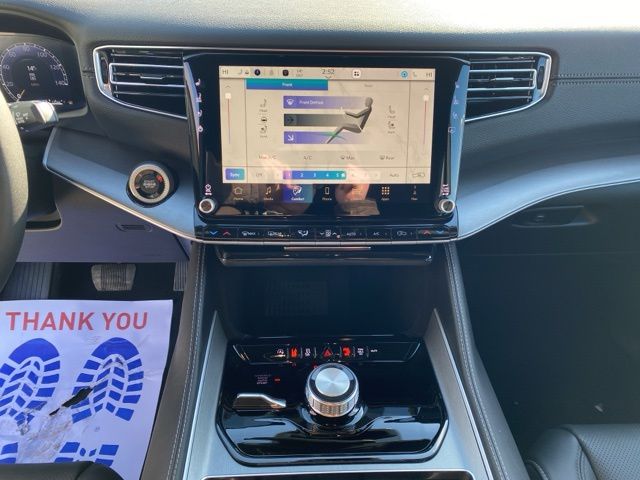 2026 Jeep Grand Wagoneer - Pw7 exterior view 17