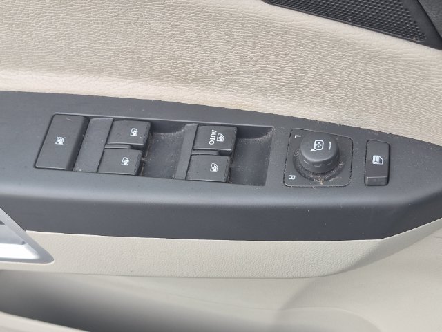 2008 Saturn VUE - Image 15