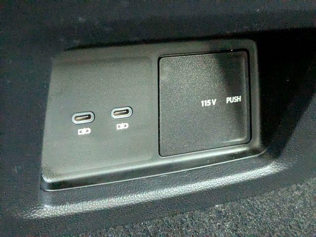 Used 2025 Volkswagen Atlas SUV