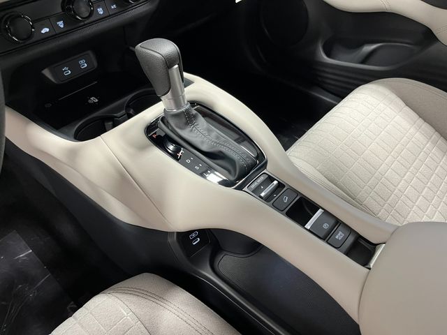 HR-V LX