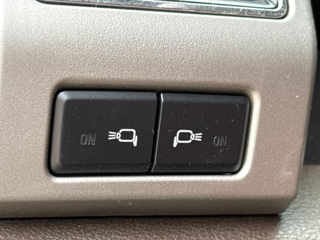 Used 2021  Ford King Ranch image 17