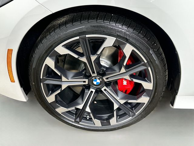 2025 BMW 3 Series 330i xDrive 32