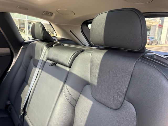 Used 2025 Volvo XC60 Plug-In Hybrid SUV