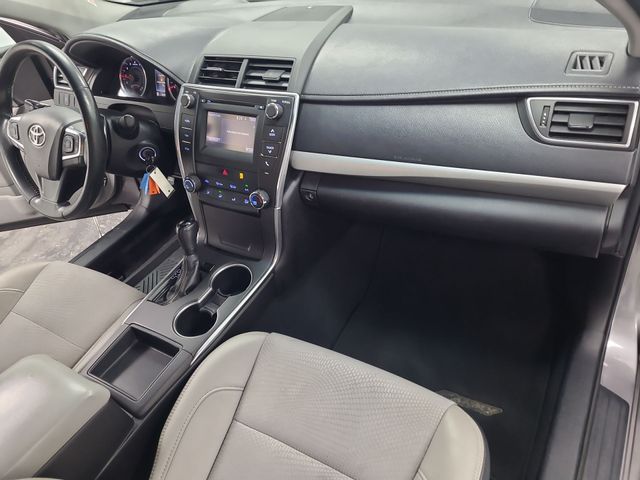 2016 – Toyota – Camry