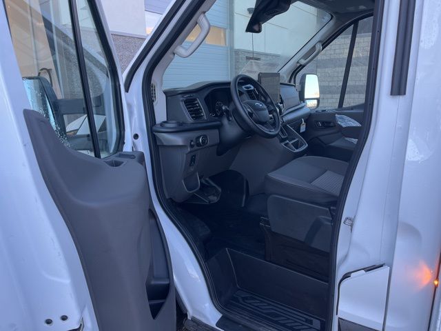 New 2024 Oxford White Ford Base image 9