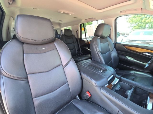 2019 Cadillac Escalade Luxury:44868B