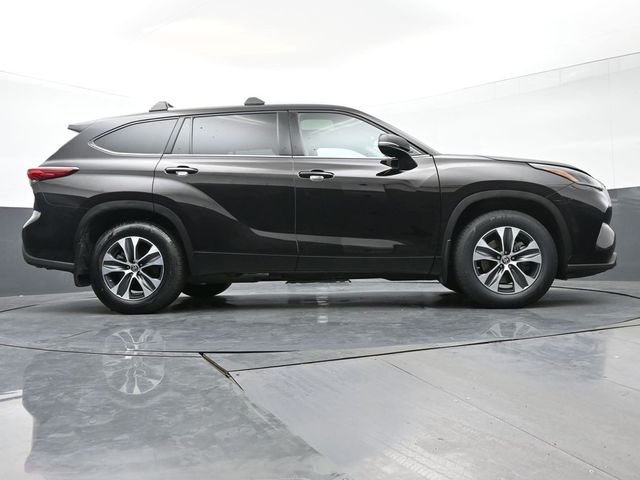 2022 Toyota Highlander XLE 39