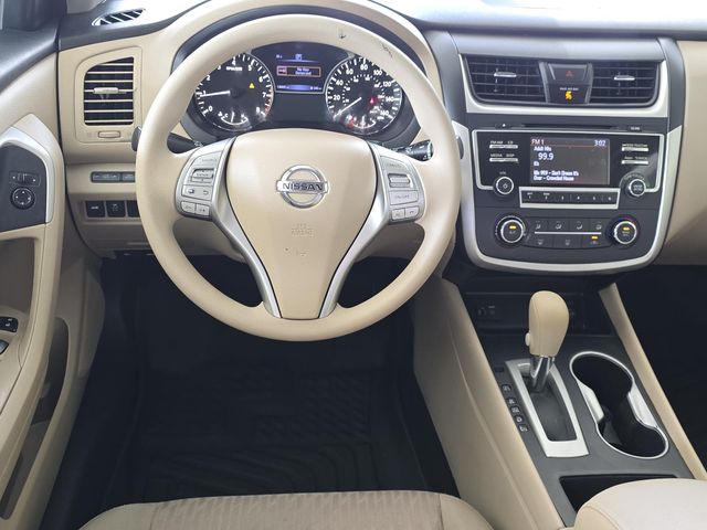 Used 2016 Nissan Altima Sedan