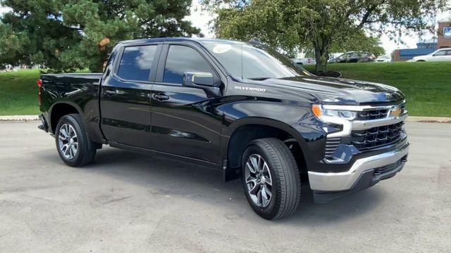 2023 Chevrolet Silverado 1500 LT 2