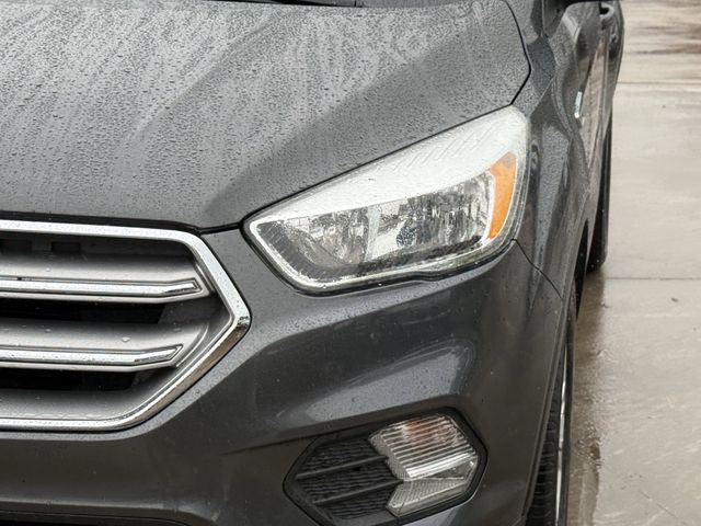2017 Ford Escape SE Gray at Community Kia