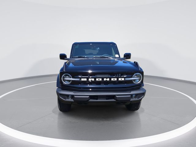 New 2026 Black Ford Outer Banks image 3