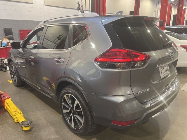 2017 Gun Metallic Nissan Rogue SL AWD SUV