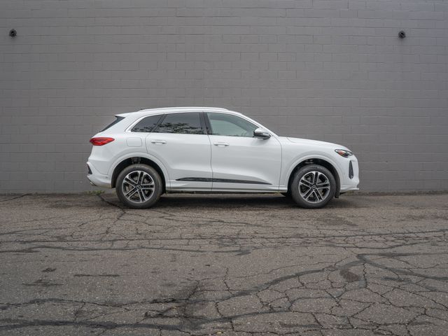 Certified Used 2025 White Audi 2.0T Premium image 8