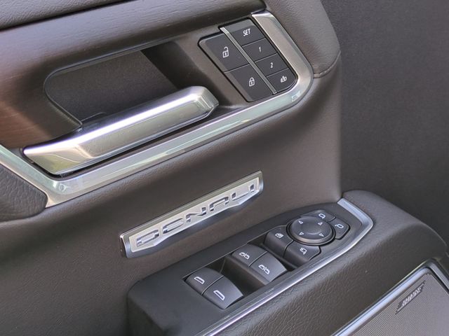 Used 2024 White GMC Denali image 13