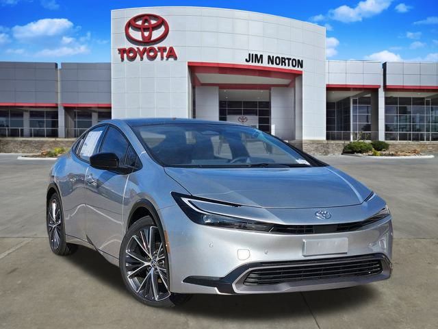 2026 Toyota Prius XLE's photo