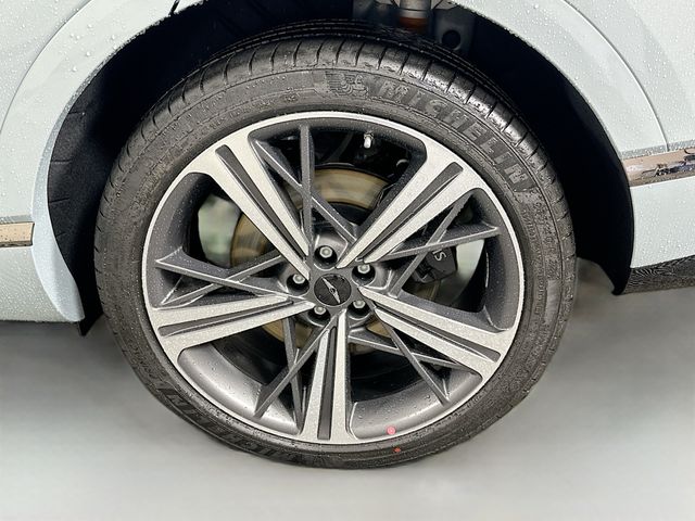 Thumbnail: 2026 Genesis GV80 - 23