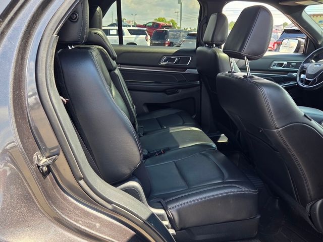Used 2018 Gray Ford Limited image 16