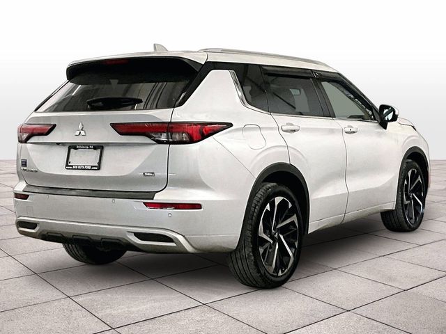2022 Mitsubishi Outlander SEL White at Auto Express Mitsubishi