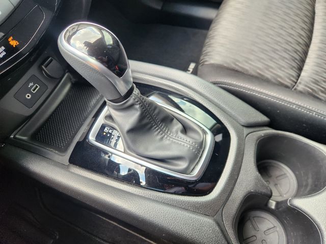 2020 Nissan Rogue SV White at South Houston Nissan