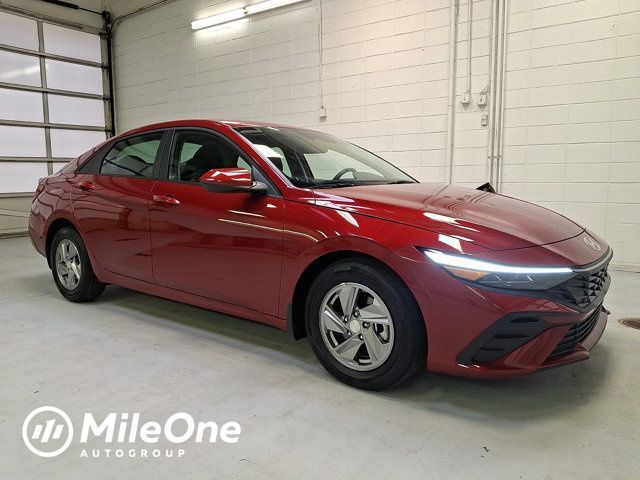 Ultimate Red 2025 Hyundai Elantra Sedan Front-Wheel Drive Continuously Variable Transmission