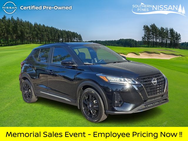 Super Black 2023 Nissan Kicks SR FWD SUV / Crossover Front-Wheel Drive Continuously Variable Transmission