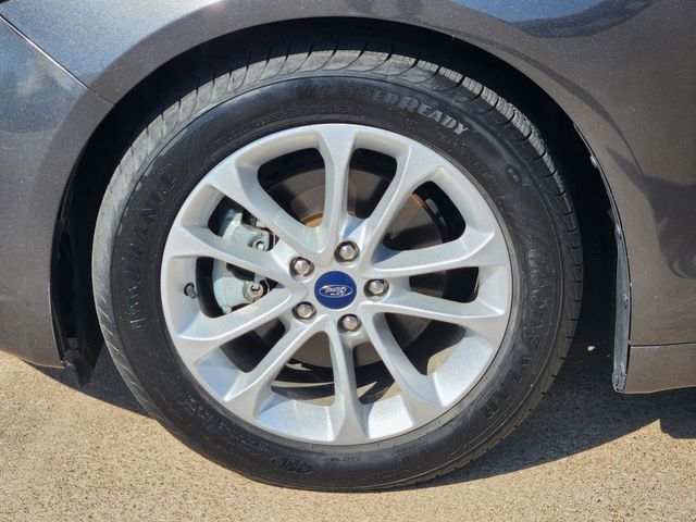 2020 Ford Fusion SE photo