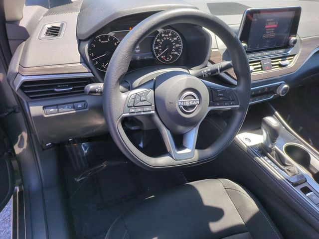 used 2023 Nissan Altima car, priced at $23,001