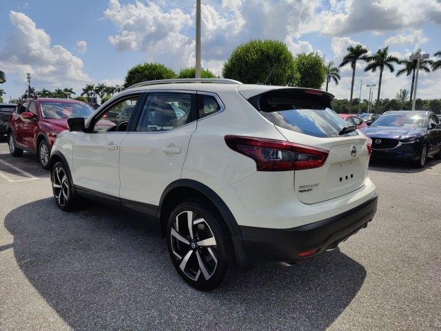 2021 Nissan Rogue Sport SL 14