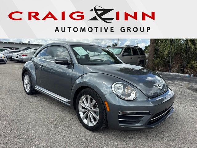2018 Volkswagen Beetle 2.0T SE Hatchback FWD