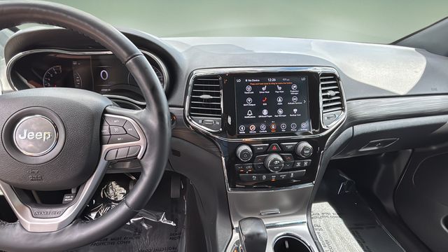 Used 2022 Black Jeep Laredo X image 11