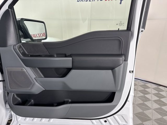2025 Oxford White Ford F-150 XLT 4X4 Truck