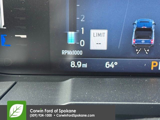 View vehicle photo 4
