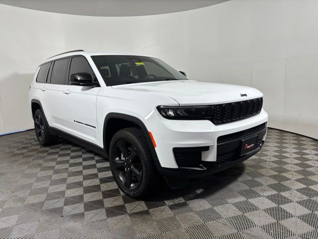 Bright White Clearcoat 2023 Jeep Grand Cherokee L SUV / Crossover Four-Wheel Drive 8-Speed Automatic