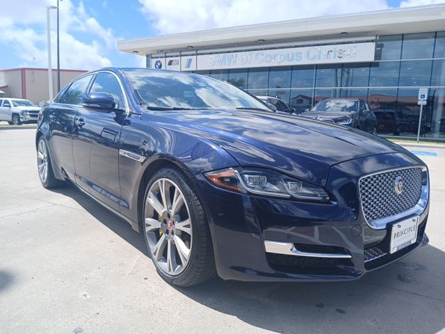 Blue 2016 Jaguar XJ-Series Sedan All-Wheel Drive 8-Speed Automatic