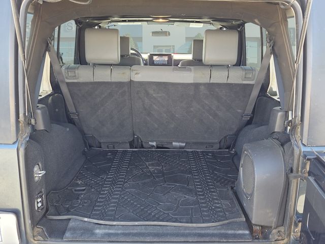 Used 2007 Blue Jeep Unlimited Sahara image 7