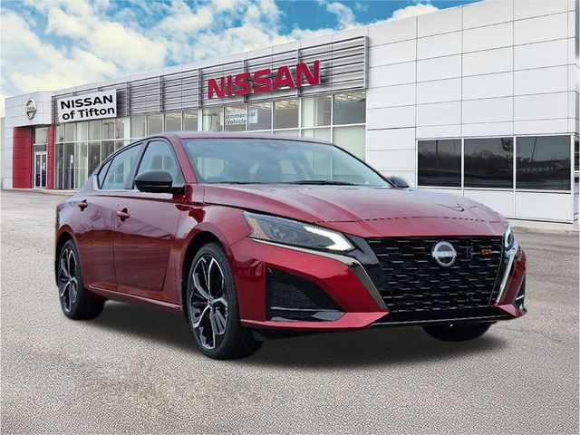 2025 Nissan Altima SR's photo